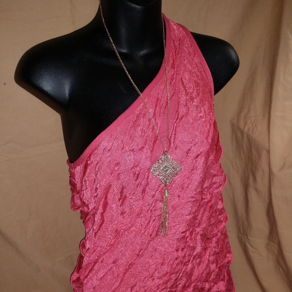 🛍️Pink ruffle one sleeve top - Picture 3 of 6